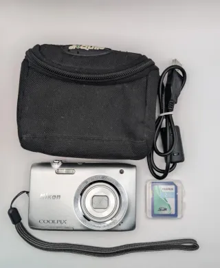 Nikon Coolpix S2800 Plata