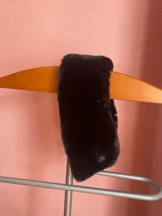 Lote di sciarpe, foulard e colletti