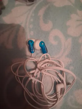Auriculares Sony Blancos y Azules