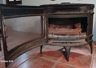 Estufa Invicta Mandor Negra