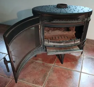 Estufa Invicta Mandor Negra