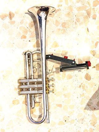 Atril trompeta para móvil/e-reader