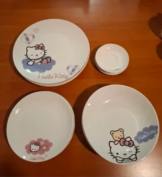 Vajilla Porcelana Hello Kitty + libro de recetas.
