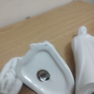 Nacimiento de porcelana blanca