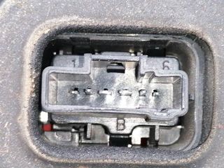 PILOTO TRASERO DERECHO CITROEN C3 (7)