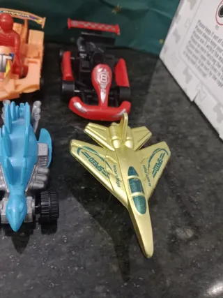 Lote de 10 vehículos de juguete