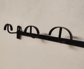 Perchero antiguo de hierro