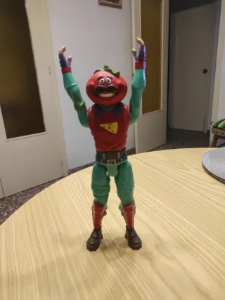 Muñeco Tomatoide Fortnite