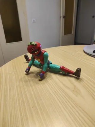 Muñeco Tomatoide Fortnite