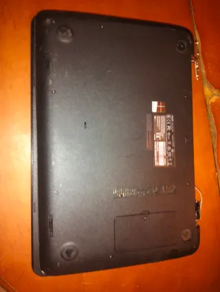 Portátil Asus F556U i7