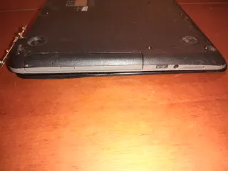 Portátil Asus F556U i7