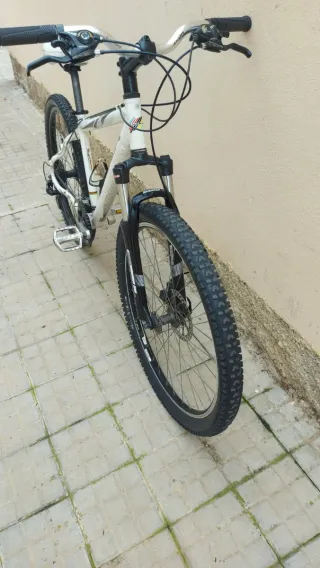 Bicicleta Orbea MTB Blanca