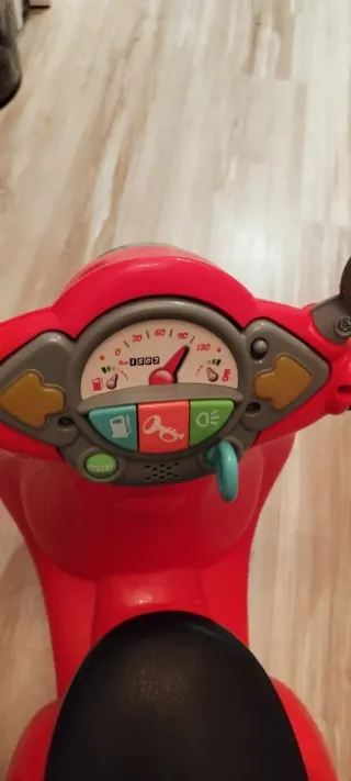 Correpasillos Vespa Primavera Chicco Rojo