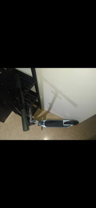 Patinete plegable gris Altura regulable manilla 1m