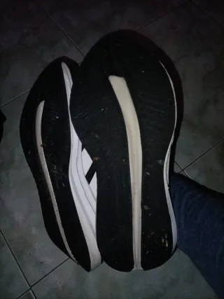 Deportivas Adidas Negras y Blancas hombre