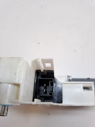 MOTOR ELEVALUNAS TRASERO DERECHO AUDI Q3 (8UB, 8UG)