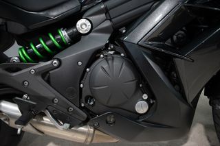 Kawasaki ER6F - Moto Deportiva Manual