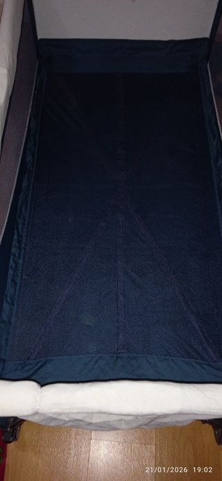 Culla da viaggio e parco giochi nonona