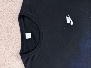 Camiseta Nike Sportswear Club Negra