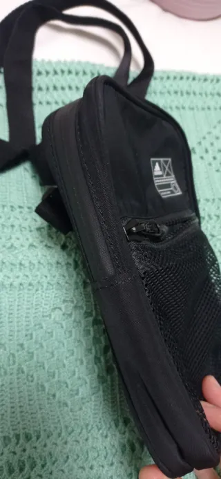 Borsa a tracolla Adidas nera da uomo