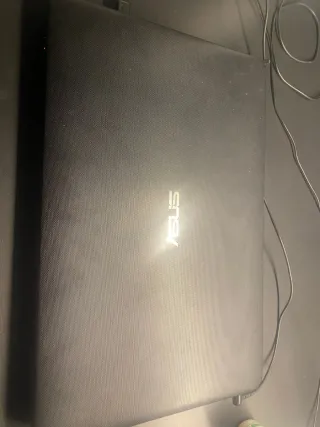 Portátil ASUS F751S