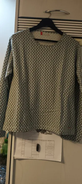 3 Camisetas Invierno Beige y Marrón