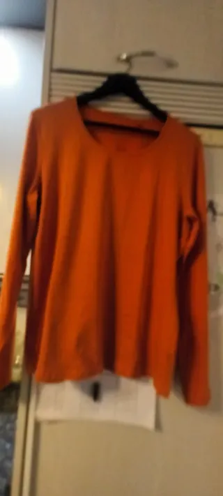 3 Camisetas Invierno Beige y Marrón