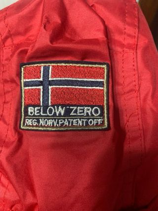 Abrigo Geographical Norway Rojo