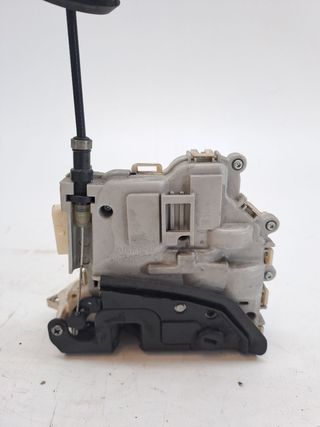 CERRADURA PUERTA TRASERA DERECHA AUDI A1 SPORTBACK (8XA)