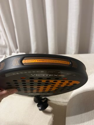 Pala Bullpadel Vertex 04 Hybrid 2025