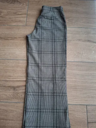 Pantalones anchos VILA grises