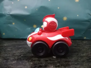 Coche Top Wing Figura