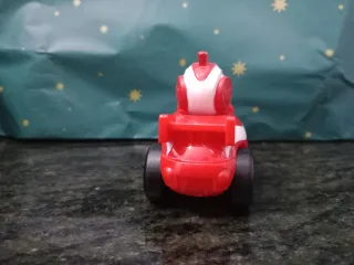 Coche Top Wing Figura