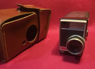 Cámara de cine Kodak vintage