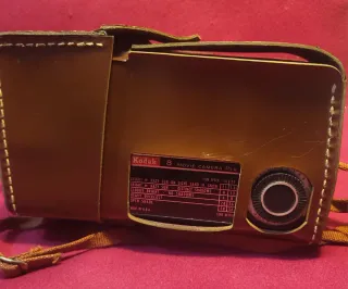 Cámara de cine Kodak vintage