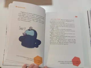 Lote dos libros de Among Us.