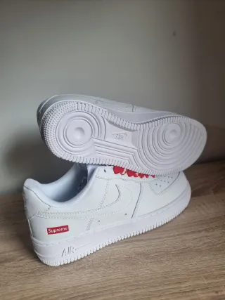 Nike Air Force 1 Supreme Blancas