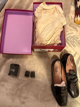 Zapatos Lottusse estilo Mocasín. Talla 36. Negros