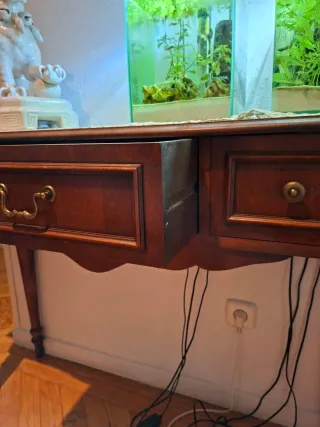 Antigua consola madera