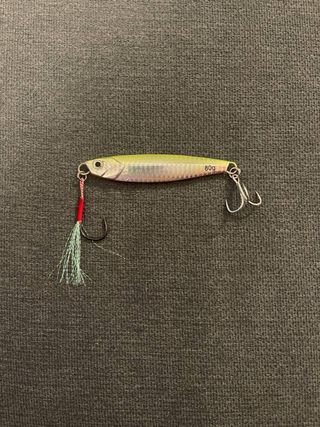 Amostra De Pesca Jig Amarelo & Prateado 80g 105mm