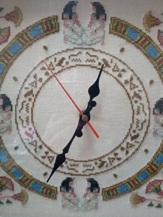 Cuadro Reloj Punto de Cruz Hecho a Mano