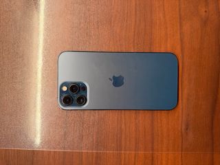 iPhone 13 Pro Max Negro/Azul Marino