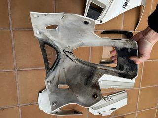 Kawasaki 750R Plásticos Blancos