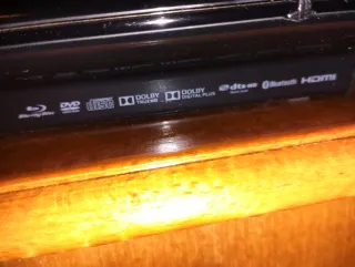 Consola PS3 Sony Negra + 2 Mandos + 1 Juego