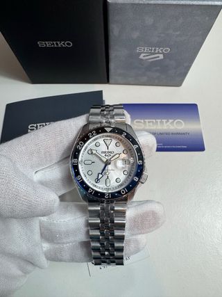 Seiko 5 Sports GMT blanco/Reloj nuevo y precintado