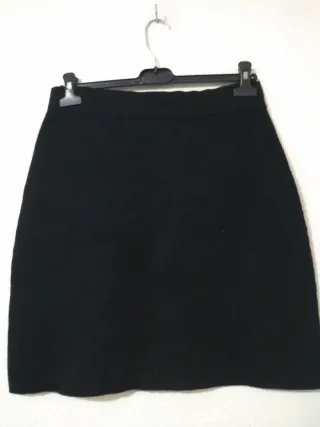 Minifalda Massimo Dutti Negra con Hebilla Dorada