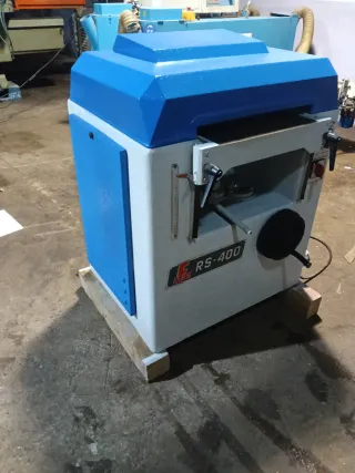 Máquina de carpinteria. Regrueso.