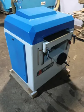 Máquina de carpinteria. Regrueso.