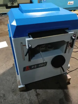 Máquina de carpinteria. Regrueso.