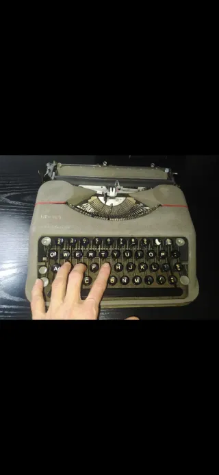 Máquina de Escribir Antigua